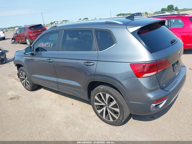 3VVWX7B25NM043459 Volkswagen tsi