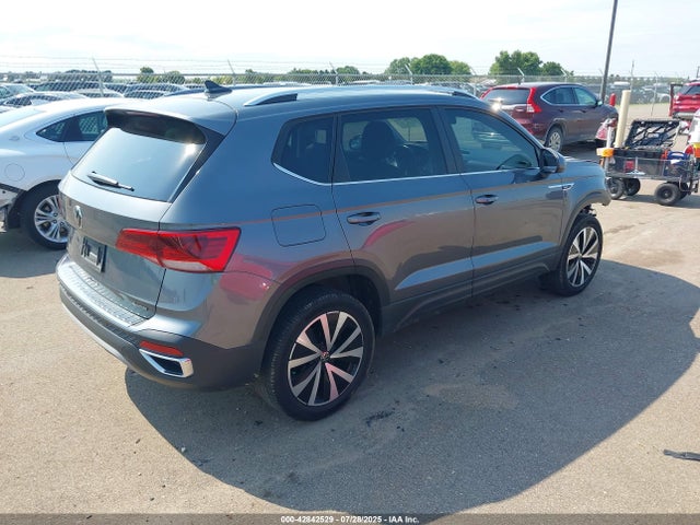 3VVWX7B25NM043459 Volkswagen tsi