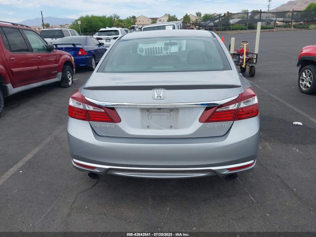 1HGCR2F59HA061579 Honda k24w1
