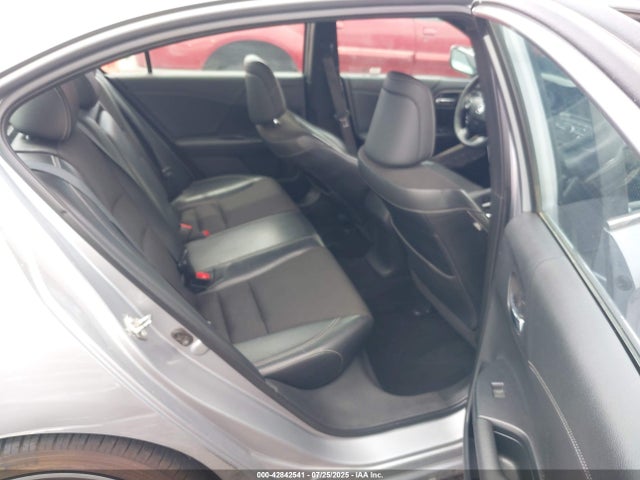 1HGCR2F59HA061579 Honda k24w1