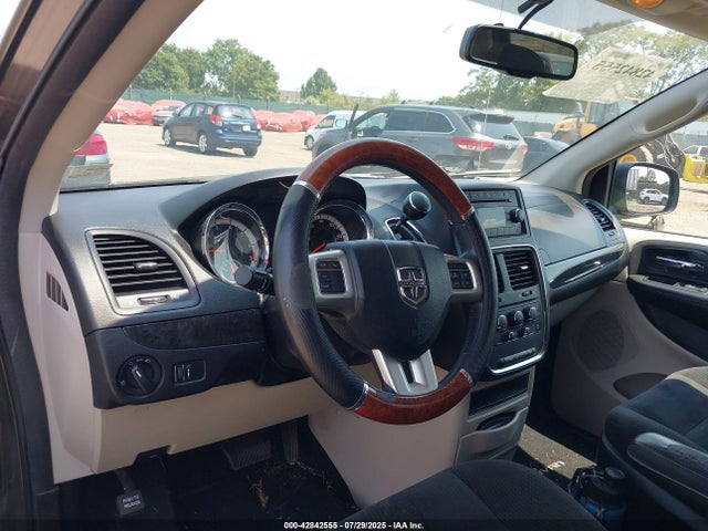 2C4RDGBG5HR548558 Dodge Grand Caravan