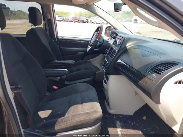 2C4RDGBG5HR548558 Dodge Grand Caravan