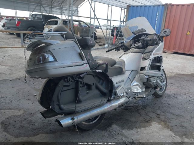 2008 HONDA GL1800 1HFSC47HX8A702681 Photo 3