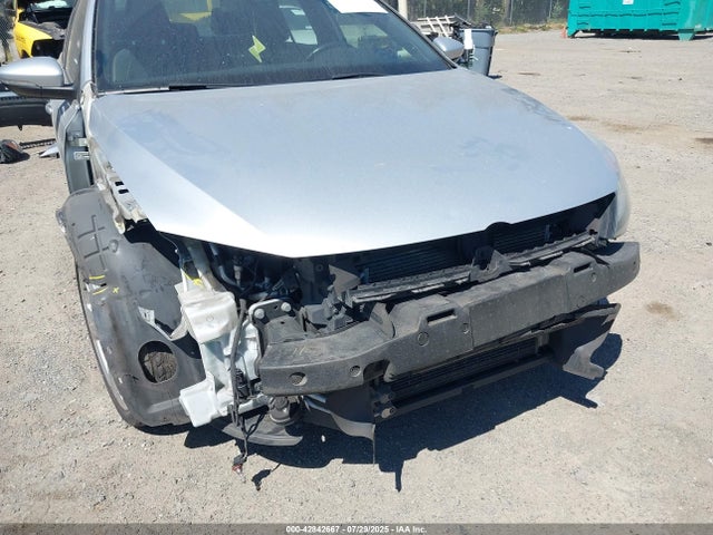 3VW4T7AJ5FM316179 Volkswagen 2015