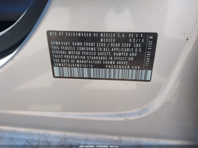3VW4T7AJ5FM316179 Volkswagen 2015