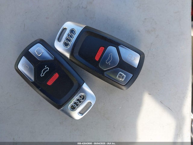 WAUKMAF43HN043739 Audi A4