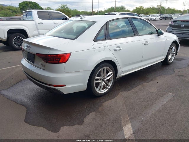WAUKMAF43HN043739 Audi A4