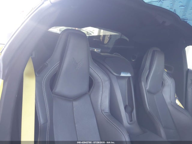 1G1YA2D42P5132904 Chevrolet lt2