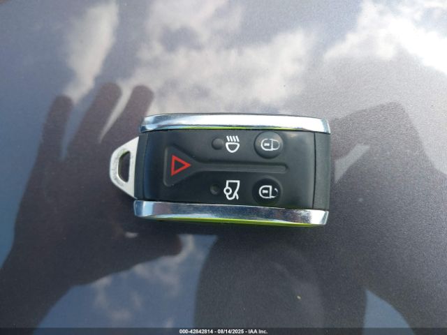 2008 JAGUAR XKR SAJWA43C589B23714 Photo 10