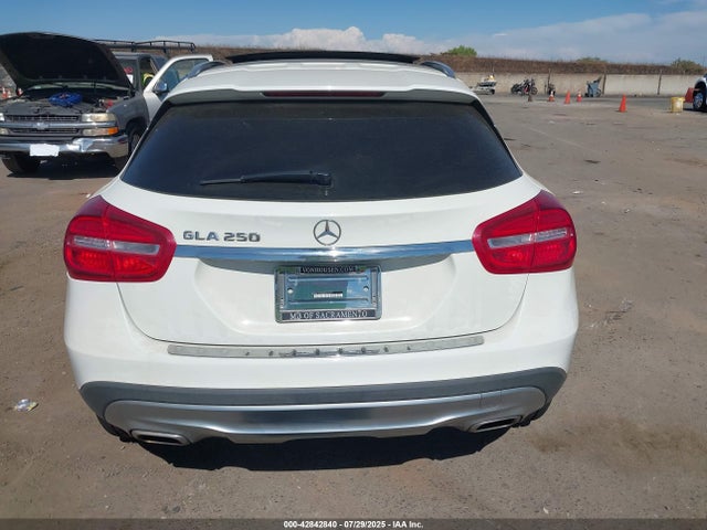WDCTG4EB3GJ233461 Mercedes-Benz m270