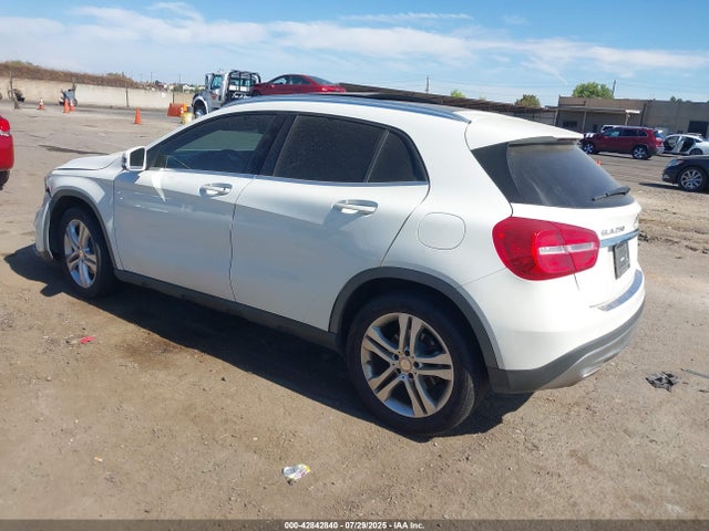WDCTG4EB3GJ233461 Mercedes-Benz m270