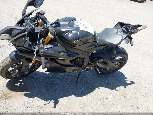 Yamaha Yzf-r6 2017 JYARJ28Y1HA001041 Image 15