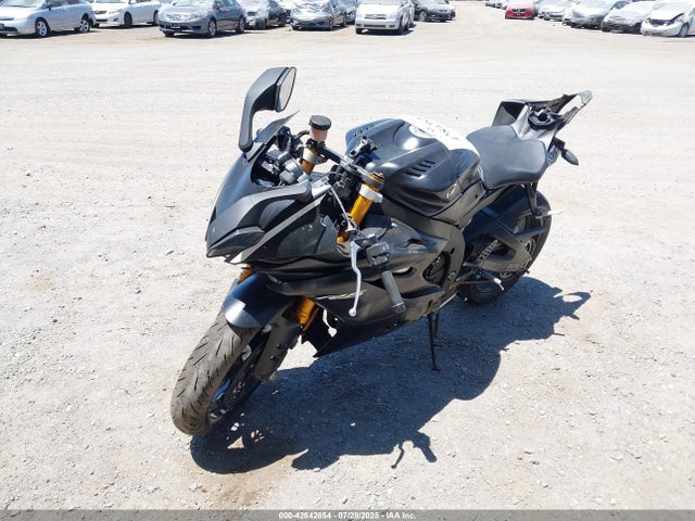 Yamaha Yzf-r6 2017 JYARJ28Y1HA001041 Image 2