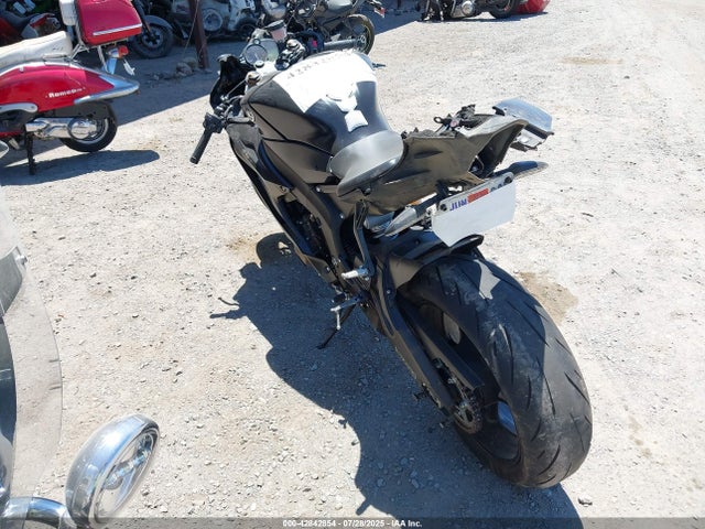 Yamaha Yzf-r6 2017 JYARJ28Y1HA001041 Image 3