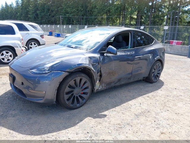2023 TESLA MODEL Y 7SAYGDEF5PF591220 Photo 1