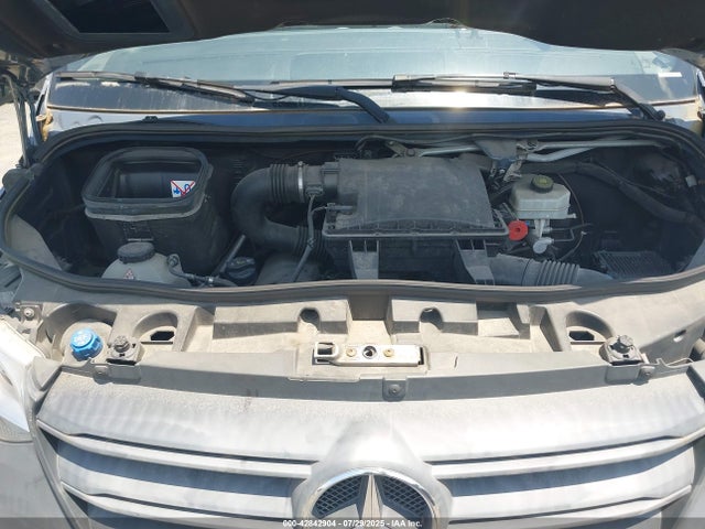 WD4PF0CD0KP083893 Mercedes-Benz om 642 with brake assist