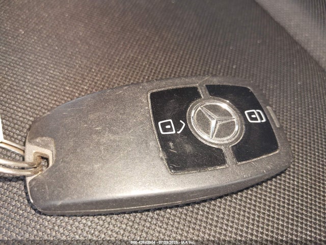 WD4PF0CD0KP083893 Mercedes-Benz om 642 with brake assist