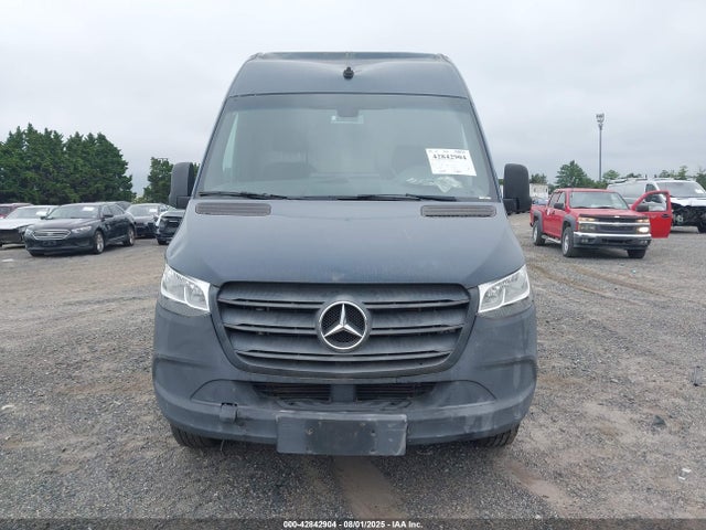 WD4PF0CD0KP083893 Mercedes-Benz om 642 with brake assist