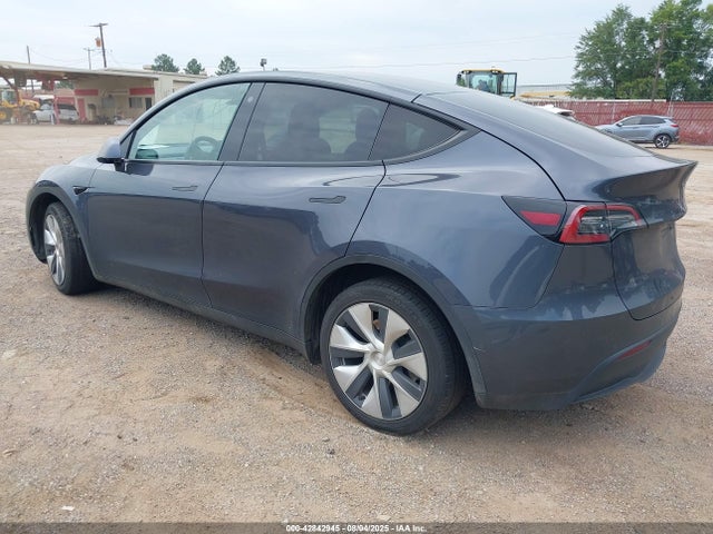 2021 TESLA MODEL Y 5YJYGDEE1MF217624 Photo 2