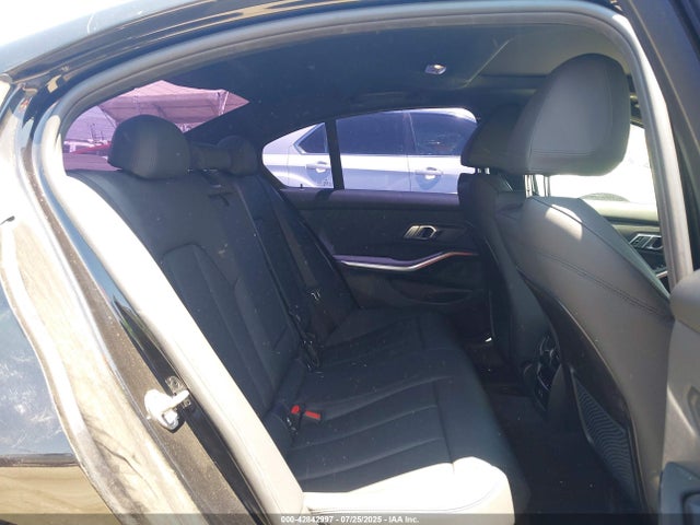 3MW5R1J08M8B84337 BMW 330I