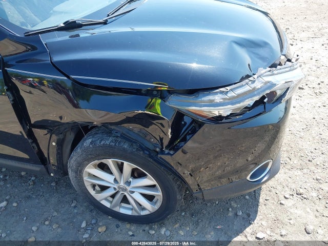 JN1BJ1CR2JW256583 Nissan ROGUE SPORT