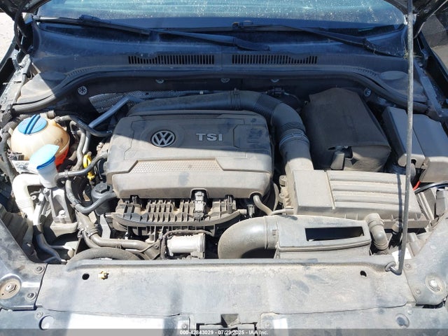 3VWD17AJ7FM225002 Volkswagen 1.8t