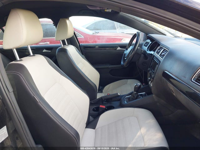 3VWD17AJ7FM225002 Volkswagen 1.8t