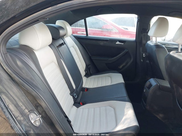 3VWD17AJ7FM225002 Volkswagen 1.8t