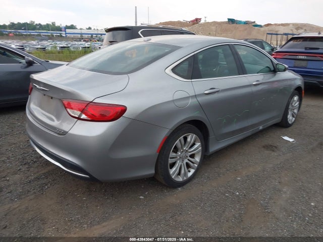 42843047 :رقم المزاد ، 1C3CCCAB4FN539498 vin ، 2015 Chrysler 200 Limited مزاد بيع