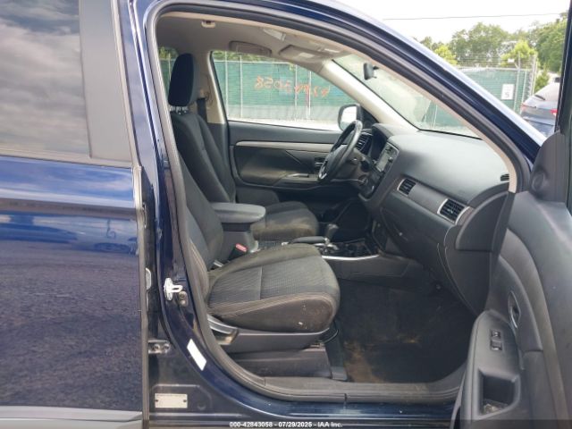 2017 MITSUBISHI OUTLANDER JA4AZ2A3XHZ049139 Photo 4