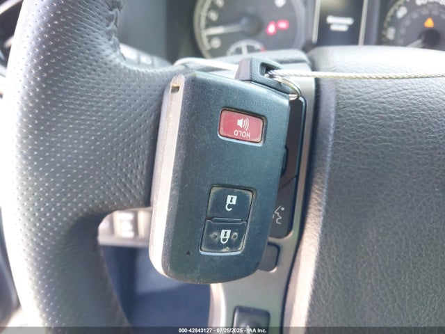 3TMCZ5AN0NM507320 Toyota 2gr-fks