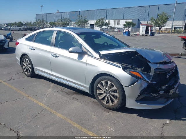 5NPE34AFXHH585241 Hyundai 2017