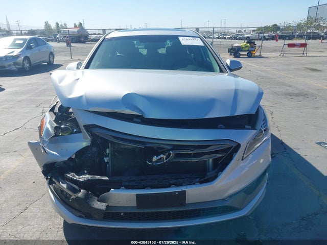 5NPE34AFXHH585241 Hyundai 2017
