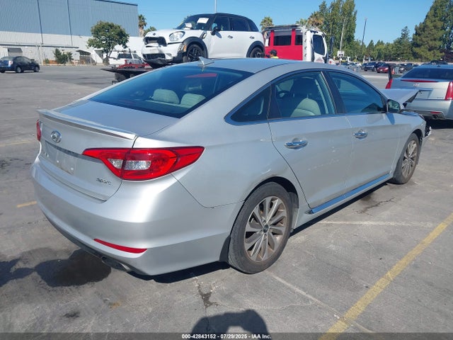 5NPE34AFXHH585241 Hyundai 2017