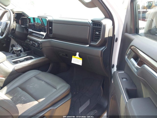 Chevrolet l84 2022 2GCUDEED3N1504021 Image 5
