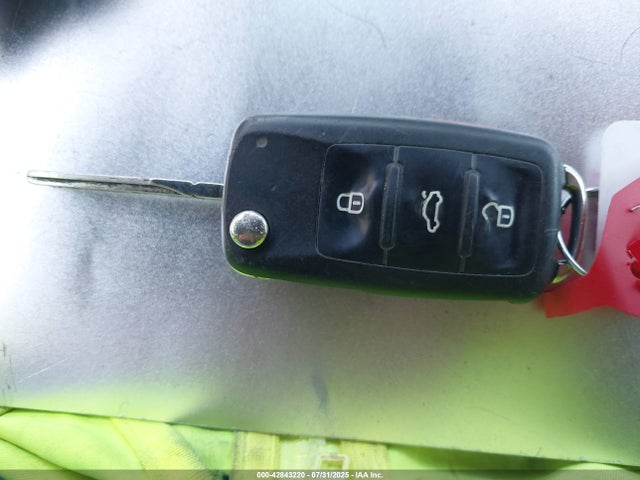 3VWD17AJ7EM224186 Volkswagen 2014