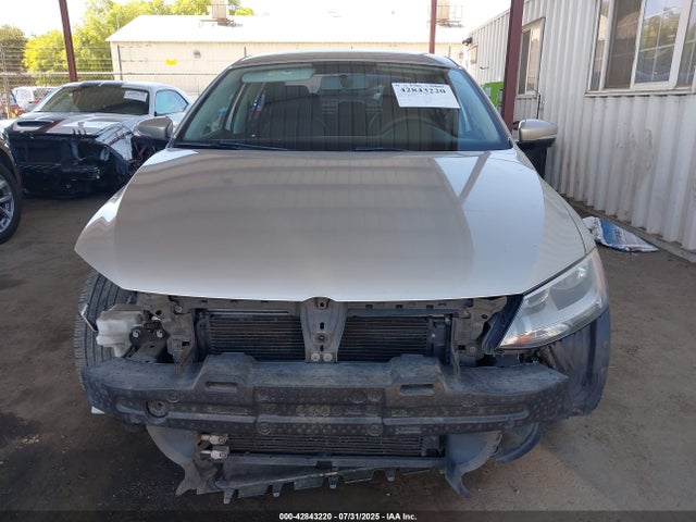 3VWD17AJ7EM224186 Volkswagen 2014