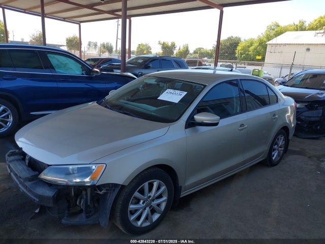 3VWD17AJ7EM224186 Volkswagen 2014