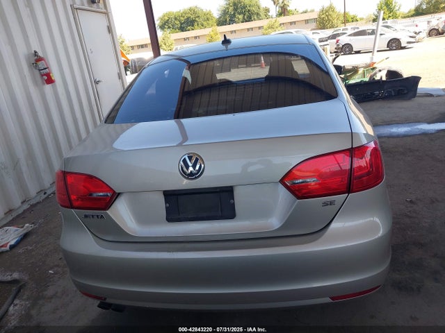 3VWD17AJ7EM224186 Volkswagen 2014