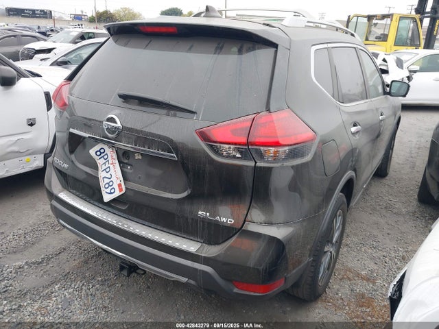 5N1AT2MV4HC753646 Nissan 2017