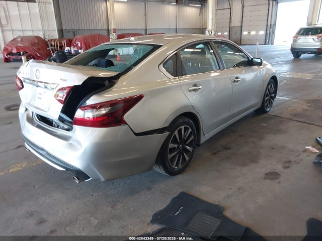 Nissan 2018 2018 1N4AL3AP1JC278730 Image 4
