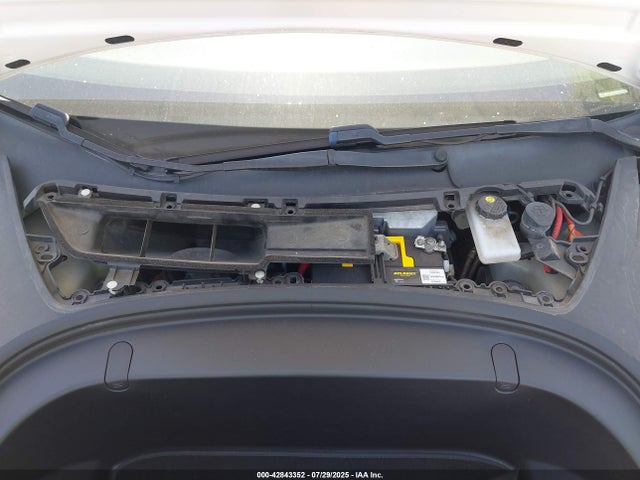 5YJ3E1EB1KF413631 Tesla 2019