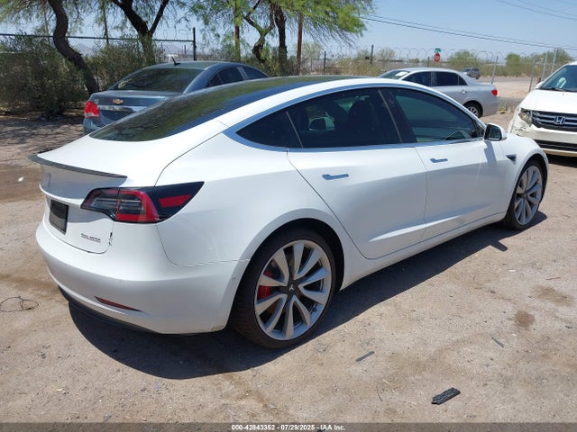5YJ3E1EB1KF413631 Tesla 2019