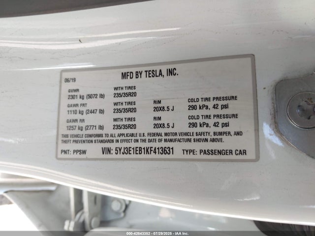5YJ3E1EB1KF413631 Tesla 2019