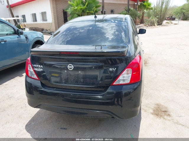 Nissan Versa 2018 3N1CN7AP4JL808992 Image 16