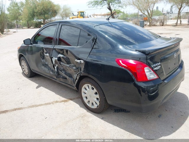 Nissan Versa 2018 3N1CN7AP4JL808992 Image 3