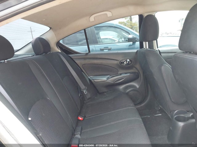 Nissan Versa 2018 3N1CN7AP4JL808992 Image 8