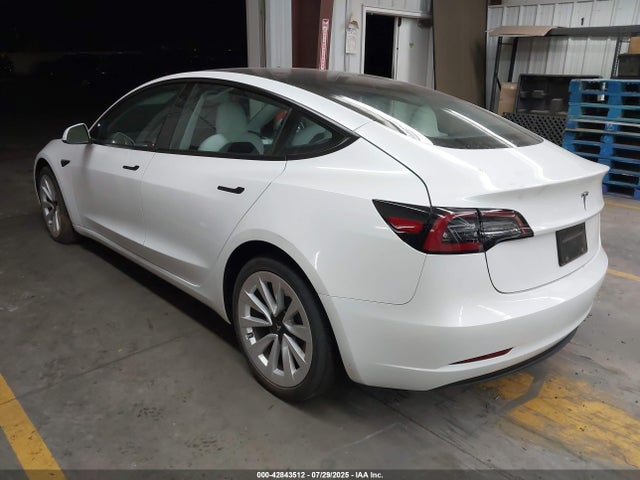2023 TESLA MODEL 3 5YJ3E1EA8PF383882 Photo 2