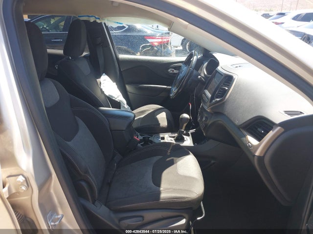Jeep Cherokee 2014 1C4PJLCSXEW319842 Image 5