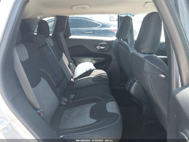 Jeep Cherokee 2014 1C4PJLCSXEW319842 Image 8